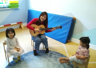 Musikstunde mit Frau Nakayama